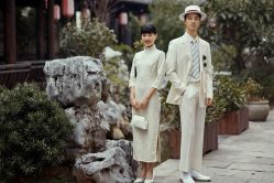 -雪中彩影婚纱摄影·微光艺术中心