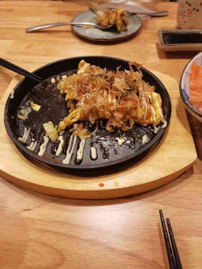 川禾刺身(光华东街店)-"母亲节麻麻想吃日料,在点评里看了瑞金路附.