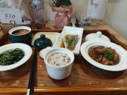 -禾馨·母婴护理月子中心(世纪大道店)