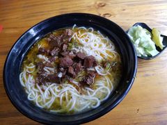 -花溪巷牛肉粉(泉城路店)