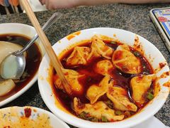 酸辣水饺-春阳水饺(香槟广场店)