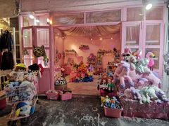 -席娜卡琳火车铁道夜市