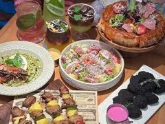 -Dragon Pizza•圆脸龙披萨·牛排餐厅