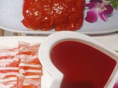 -老牌坊云南鱼豆花火锅(哈西万达店)