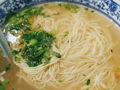 -东大桥小国抻面烧烤(长通路店)