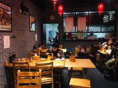 大堂-遵义虾子卢四羊肉粉(大沽路店)