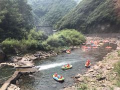 -安吉龙王山峡谷漂流