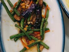 -刘姐啤酒鱼民族演艺餐厅(西街总店)