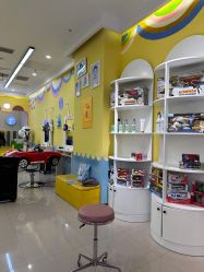 -爆米花儿童美发乐园