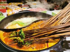 -钢管厂五区小郡肝串串香(奥克斯广场锦城万达店)