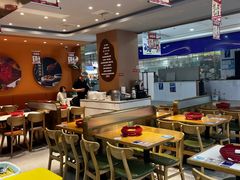 -红渡小香·牛肉麻辣香锅(车站南路店)