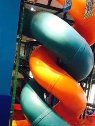 -动力星球家庭亲子游乐中心