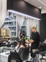 -U·NI SALON 造型