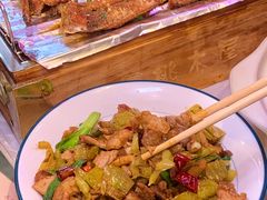 -霄汉牛三鲜湖北砂锅菜(万松园2店)