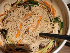 鸡丝凉米线-云海肴云南菜(浦江欢乐颂店)
