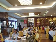 -御满江海鲜酒家(洛溪新城店)