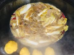 -三江鱼东北特色铁锅炖(骆驼店)