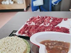 -官塘陈记鱼生·潮汕砂锅粥·牛肉火锅(潮枫路总店)