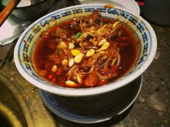 -沪小二炭火蛙锅(淮海中路美食不夜城店)