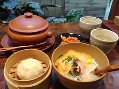 -银米·云南传统过桥米线(双廊黑金冠店)