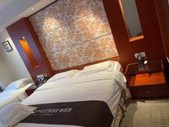 -爱时特套房酒店(会展中心远洋城店)