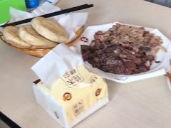 -闫家驴肉老店(华电一校店)