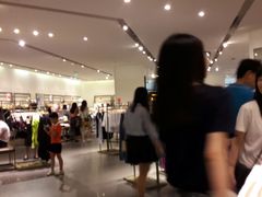 -URBAN REVIVO(佛山南海万达广场店)