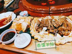 香馕羊排-宁味楼·西北创新融合菜(正源南街宝湖店)