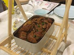 饭盒焖肥肠-渔娘渔家丹东海鲜(东直门店)