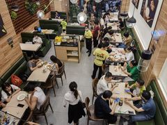 -佰搭果·广式茶餐厅(西华路店)