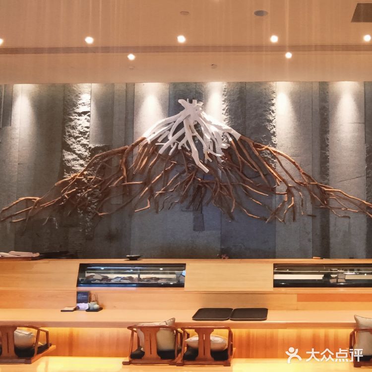 杭州最高档的日料自助餐厅——月龙吟