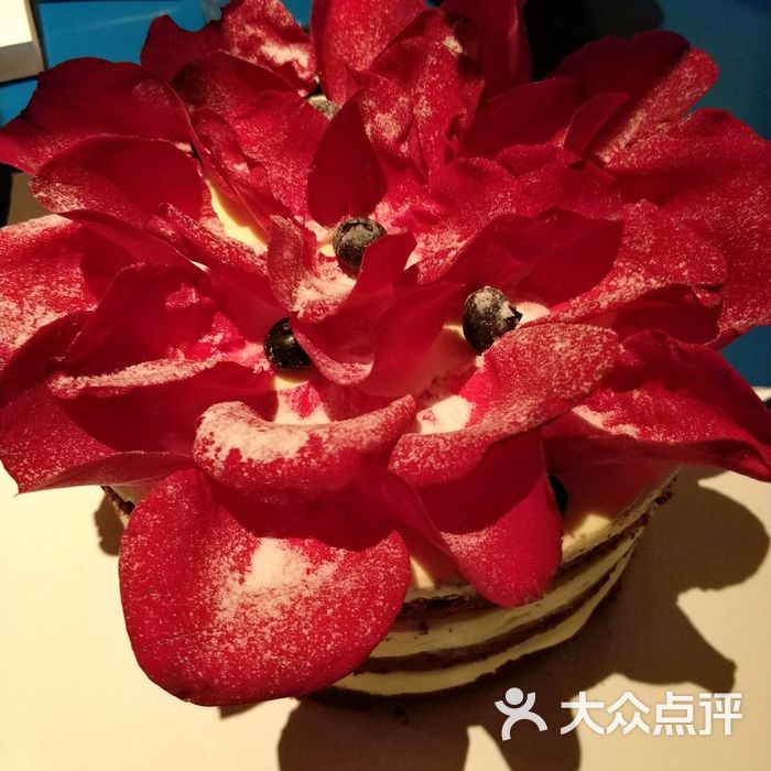 皮娜鲍什下午茶红丝绒裸蛋糕图片-北京面包甜点-大众点评网