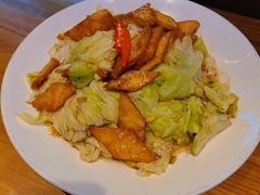 -俭寨大盘鸡·手抓肉·烧烤新疆菜(乌苏路店)