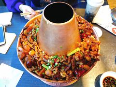 -炉小二铜锅牛蛙•川湘菜(三里屯店)