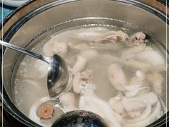 -三个椰子·现砍椰子鸡(金源CBD店)