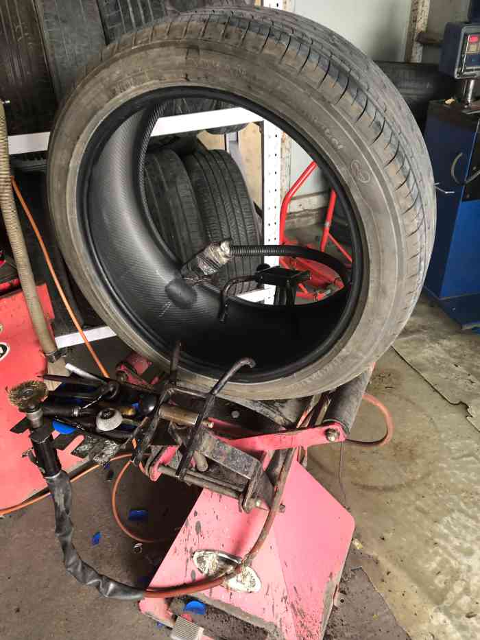 美国泰克轮胎热补汽车补胎中心-"师傅和评价里说的一样 人好细心技术