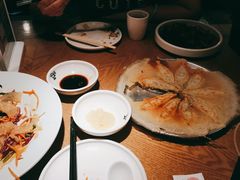 -宽鲜锅贴家常菜(永旺东部购物中心香港中路店)