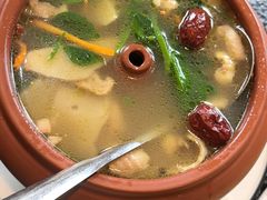 野菌汽锅鸡-海韵人家.海景花园经典云南菜(双廊店)