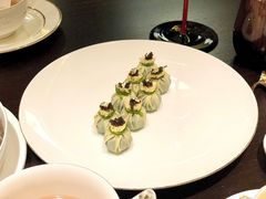 鱼子酱石榴包-甄御•海鲜新青岛菜(麦岛店)