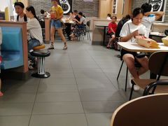 -麦当劳(中唱大厦店)