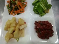 -萨宁音登锡伯风味餐厅(一楼店)