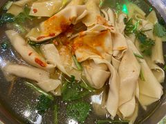 鸡汤豆腐串-老谷家黄泥烧鸽子·烧烤