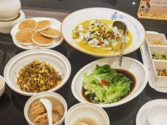 -湖锦酒楼·32年地道湖北菜(光谷店)