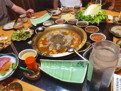 -顶顶汤火牛排火锅·经典铜锅涮肉