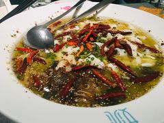 -姚姚酸菜鱼·金戈戈香港豉油鸡(喜荟城联名店)