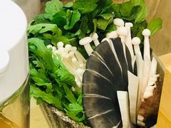 -烹然四季椰子鸡火锅(姚家园万象汇店)