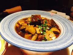 草菇烧牛腩-那家小馆•北京菜•烤鸭(中关村店)