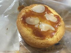 芋泥蛋黄酥-鲍师傅糕点(西站店)