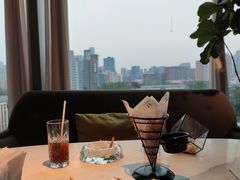 -The ROOF (通盈中心店)