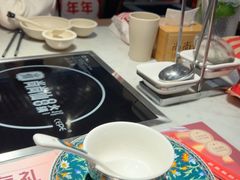 -尚尚仙·酸汤猪手·猪肚鸡火锅(华联万柳购物中心店)